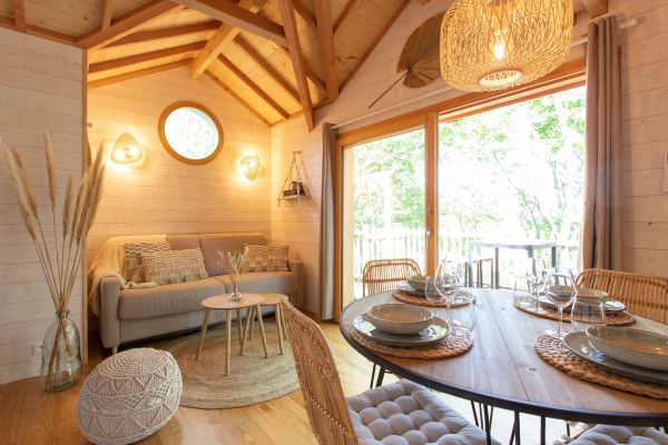 Séjour de 2 nuits perché dans une cabane prestige