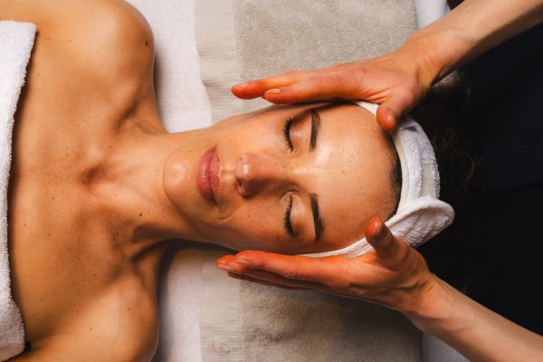 Soin du visage NAD+ Intuisse – 90 min